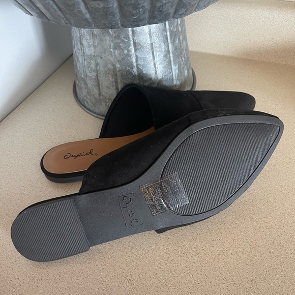 NWT! 🖤 Quipid Black Suede Flats, size 8 W 🖤 - Picture 8 of 8